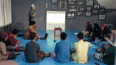 Suasana Pembelajaran di Markaz Arabiyah - Kursus Arab Pare