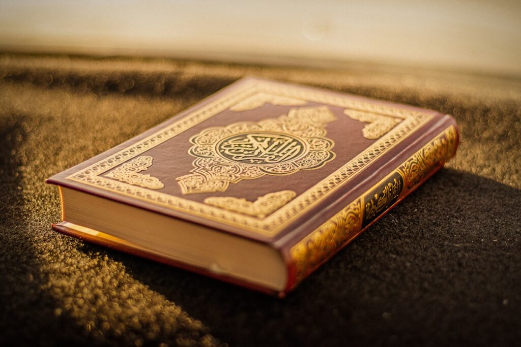 Kitab Arab dan Al-Quran - Kursus Bahasa Arab Markaz Arabiyah Pare